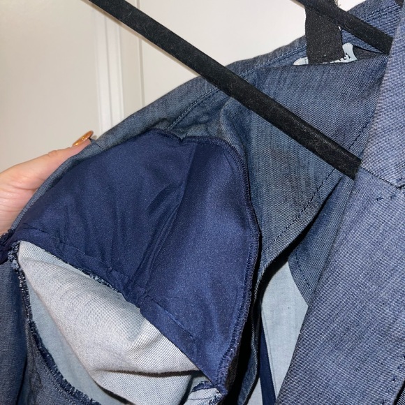 White House Black Market denim blazer, Sz 6 petite - Picture 6 of 9